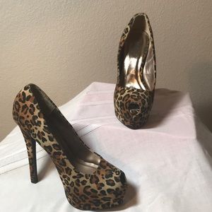 SHOES Charlotte Rouse Leopard Platform